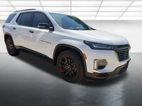 Used 2023 Chevrolet Traverse Premier w/ Redline Edition FWD image 1