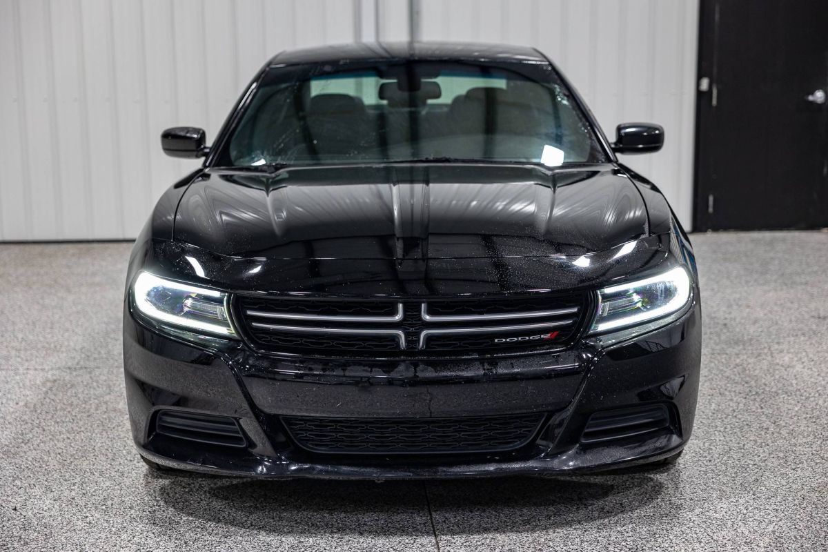 Used 2017 Dodge Charger SE w/ Popular Equipment Group RWD image 8