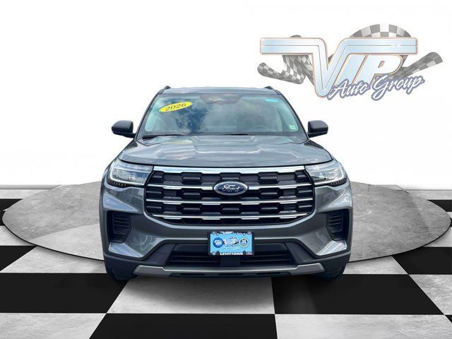 Used 2026 Ford Explorer Active AWD/4WD image 2