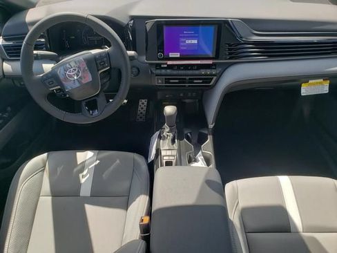 Used 2026 Toyota Camry SE FWD image 14