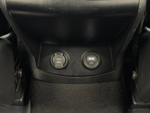 Used 2021 Kia Sorento S image 30