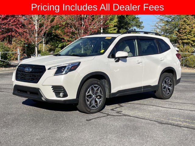 Used 2023 Subaru Forester Premium AWD/4WD image 1