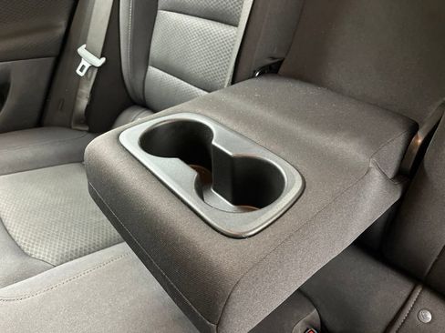 Used 2025 Chevrolet Malibu LT FWD image 24