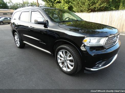Used 2019 Dodge Durango Citadel w/ Technology Group AWD/4WD image 3