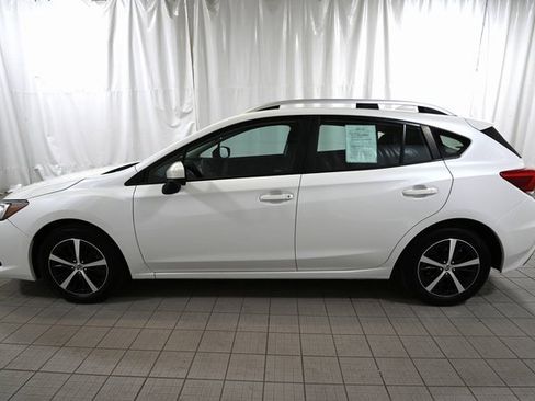 Used 2022 Subaru Impreza Premium image 9