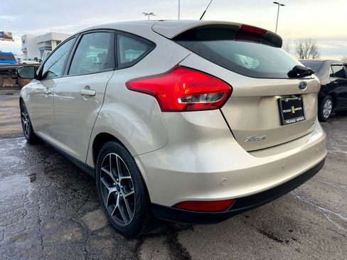 Used 2017 Ford Focus SEL w/ Cold Weather Package image 7