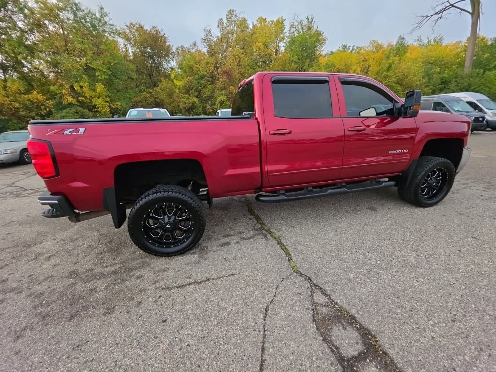 Used 2019 Chevrolet Silverado 2500 LT w/ LT Convenience Package AWD/4WD image 7