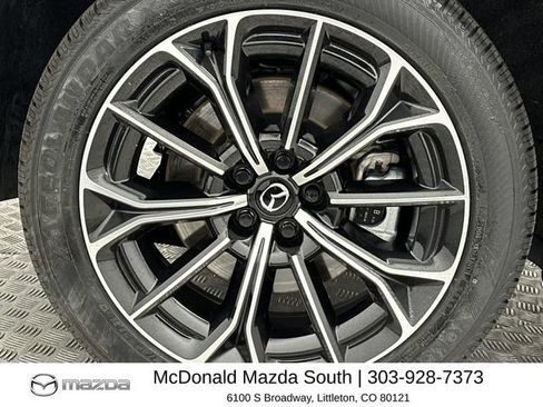 Certified 2025 MAZDA CX-70 Plug-In Hybrid w/ Premium Plus AWD/4WD image 10