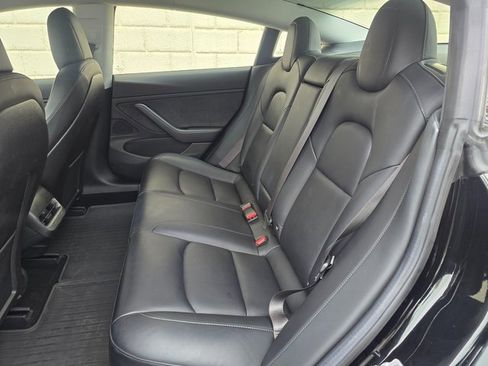 Used 2018 Tesla Model 3 Long Range image 35