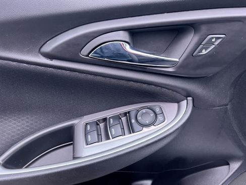 Used 2023 Chevrolet Malibu LT FWD image 13