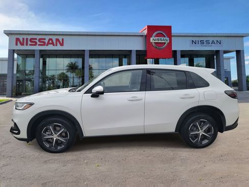 Used 2024 Honda HR-V EX-L image 7