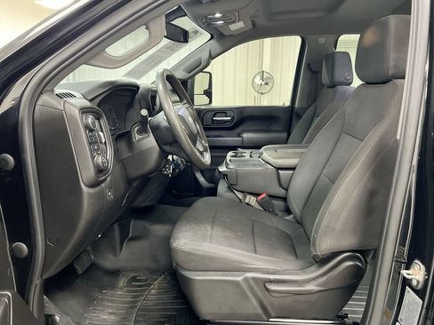 Used 2022 Chevrolet Silverado 2500 Custom w/ Custom Value Package AWD/4WD image 19