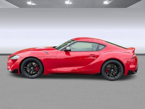 Used 2020 Toyota Supra Launch Edition w/ Driver Assist Package RWD image 2