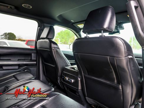 Used 2021 Ford Expedition Max XLT image 13