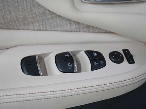 Used 2020 Nissan Murano SL w/ Moonroof Package AWD/4WD image 23