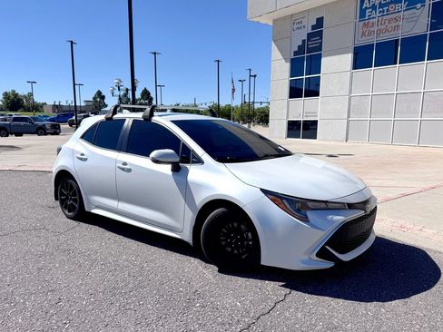 Used 2021 Toyota Corolla XSE FWD image 2