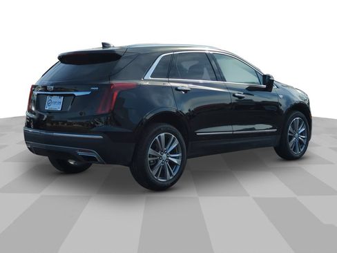 Used 2025 Cadillac XT5 Premium Luxury FWD image 4
