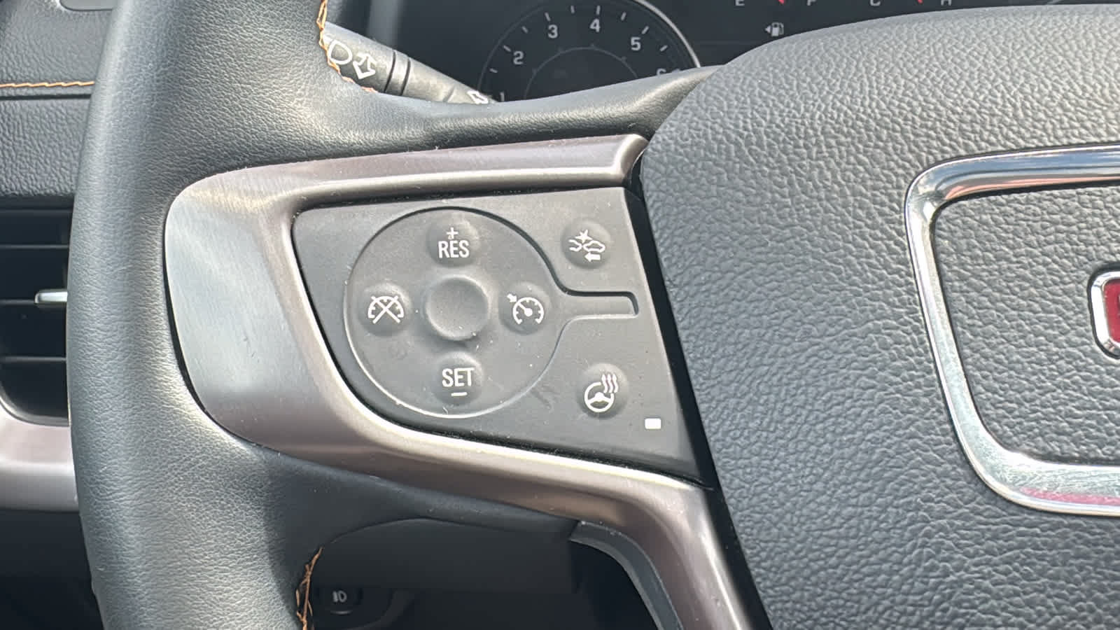 Used 2024 GMC Terrain AT4 w/ LPO, Floor Liner Package AWD/4WD image 13