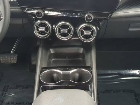 Used 2024 Chevrolet Blazer EV LT image 18