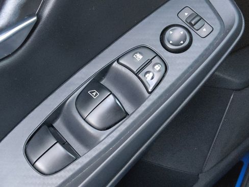 Used 2025 Nissan Sentra SV w/ Trunk Package FWD image 27