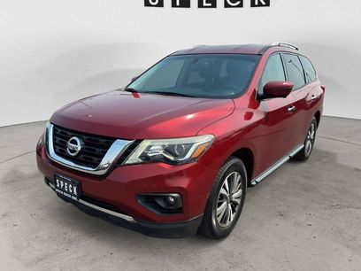 Used 2017 Nissan Pathfinder SL