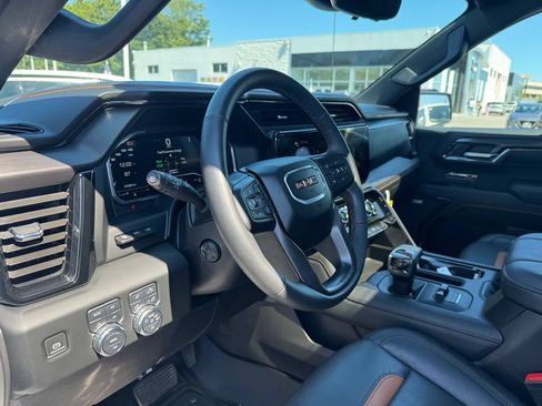 Used 2024 GMC Sierra 1500 AT4 w/ Technology Package AWD/4WD image 26