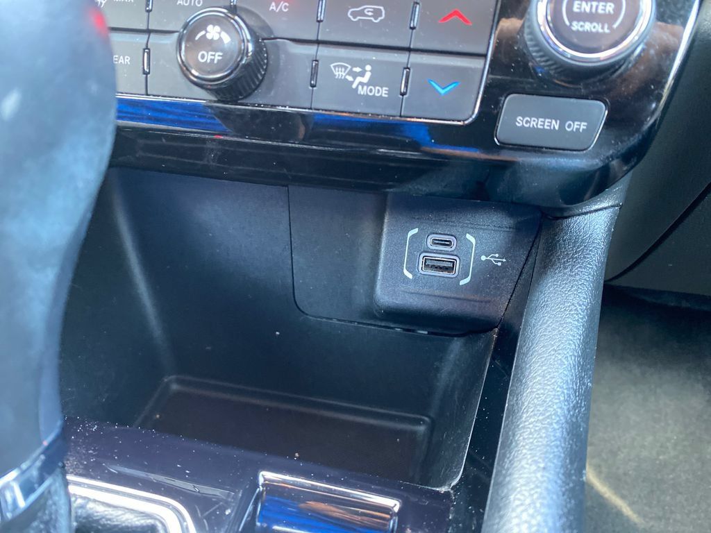 Used 2024 Jeep Compass Limited AWD/4WD image 36