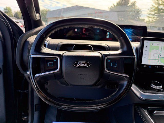 Used 2025 Ford Expedition Platinum w/ Stealth Performance Package AWD/4WD image 25