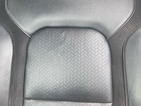 Used 2019 RAM 1500 Laramie AWD/4WD image 29