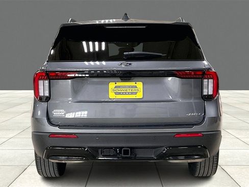 Certified 2025 Ford Explorer ST-Line w/ ST-Line Street Pack image 4