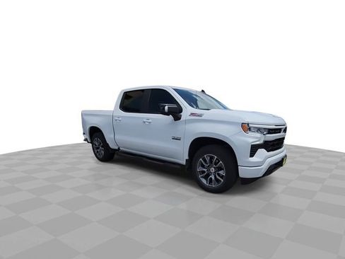 Used 2024 Chevrolet Silverado 1500 RST AWD/4WD image 2