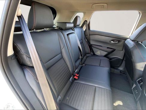 New 2026 Nissan Rogue SV AWD/4WD image 10
