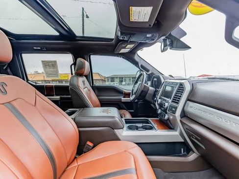 Used 2019 Ford F450 King Ranch w/ King Ranch Ultimate Package AWD/4WD image 18