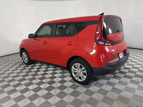 Used 2021 Kia Soul LX image 5