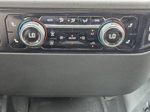 Used 2025 Chevrolet Silverado 1500 LT w/ Safety Package AWD/4WD image 19