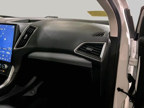 Used 2021 Ford Edge SEL w/ Convenience Package AWD/4WD image 18