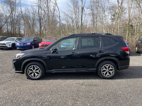 Used 2020 Subaru Forester Premium image 9