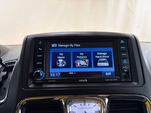 Used 2012 Chrysler Town & Country Touring-L w/ Premium Group FWD image 52