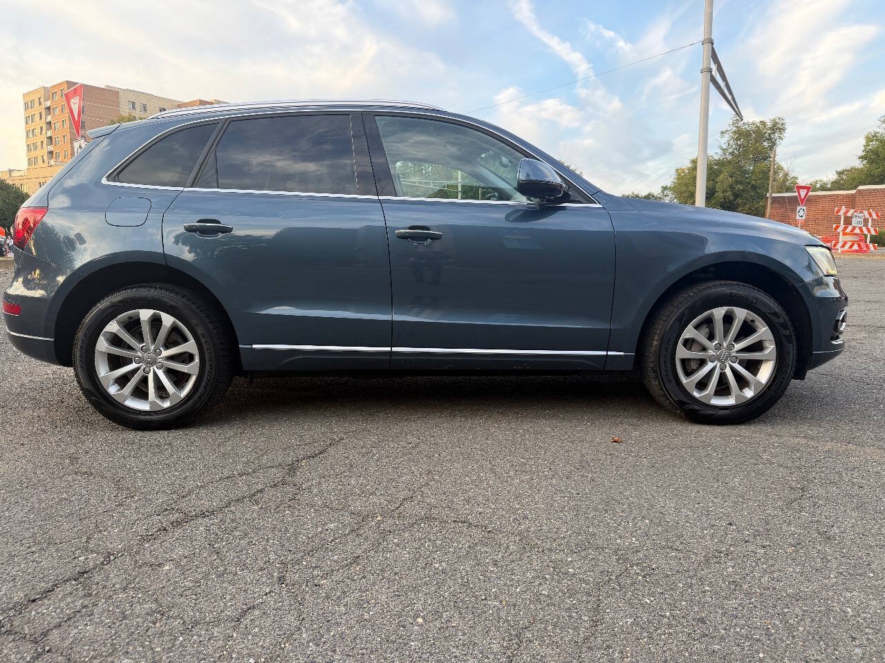 Used 2015 Audi Q5 2.0T Premium AWD/4WD image 5
