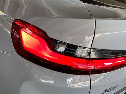 Used 2025 BMW X4 xDrive30i w/ Premium Package image 28