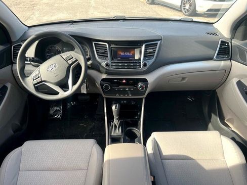 Used 2017 Hyundai Tucson SE image 20