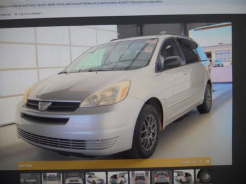 Used 2005 Toyota Sienna LE FWD image 1