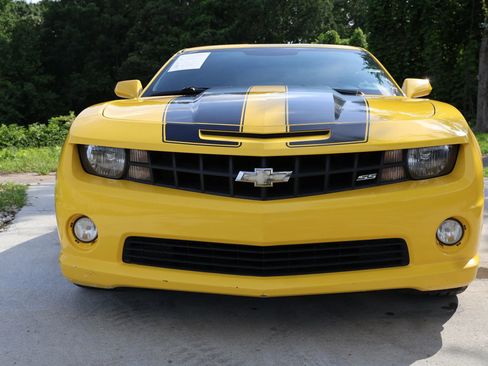 Used 2013 Chevrolet Camaro SS image 9