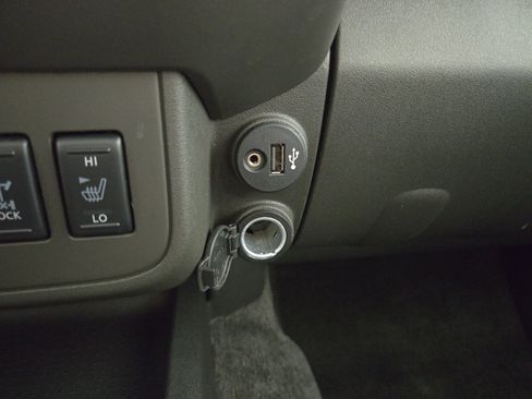 Used 2018 Nissan Frontier PRO-4X w/ Pro-4x Luxury Package AWD/4WD image 27