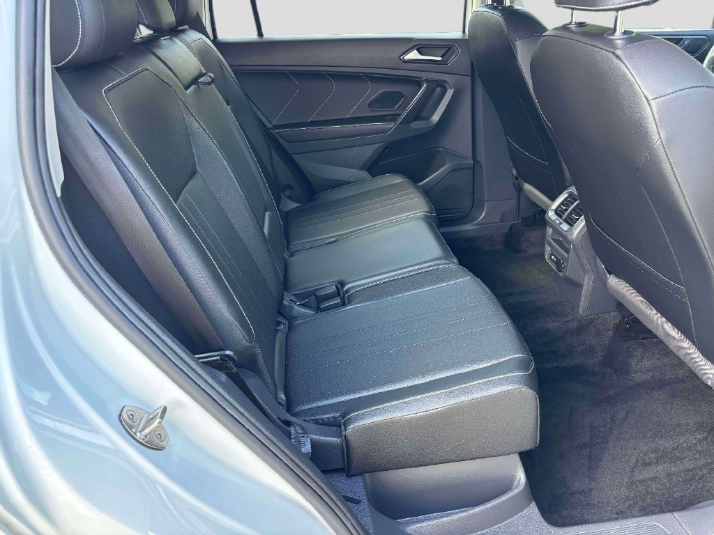 Certified 2023 Volkswagen Tiguan SE AWD/4WD image 15