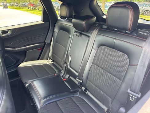 Used 2025 Ford Escape ST-Line Select AWD/4WD image 11