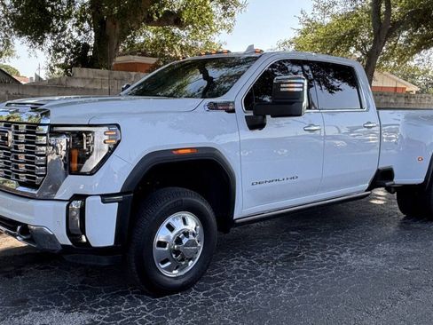 Used 2025 GMC Sierra 3500 Denali w/ Denali Reserve Package AWD/4WD image 5