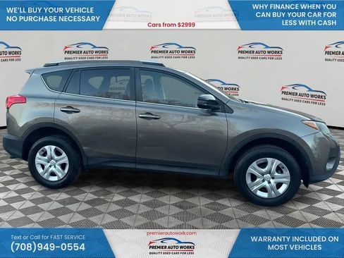 Used 2015 Toyota RAV4 LE image 8