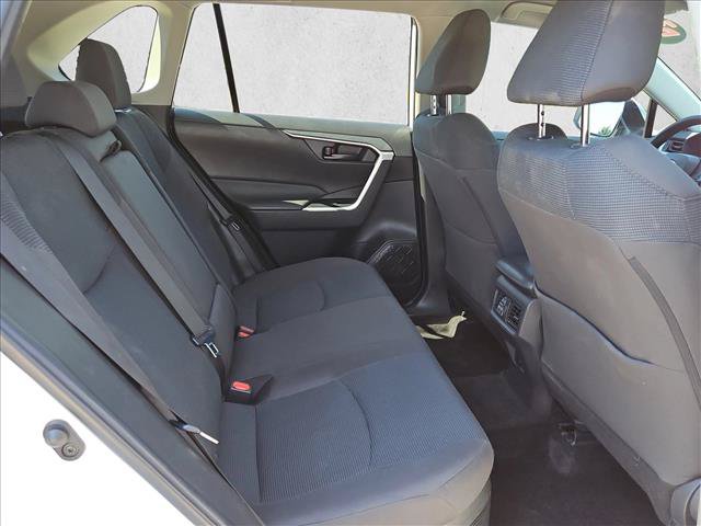 Used 2023 Toyota RAV4 LE AWD/4WD image 18