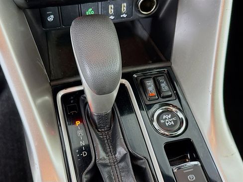 Used 2022 Mitsubishi Eclipse Cross SEL image 19